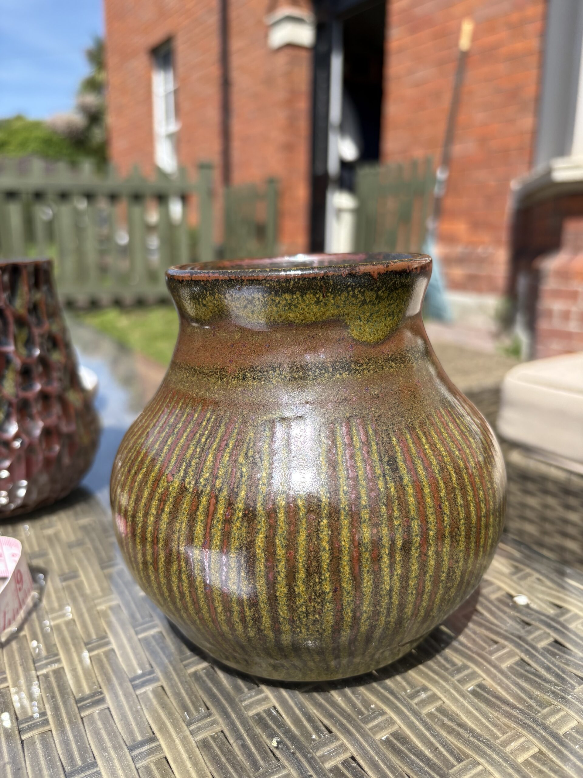 Honey Pollen Vase - Image 3